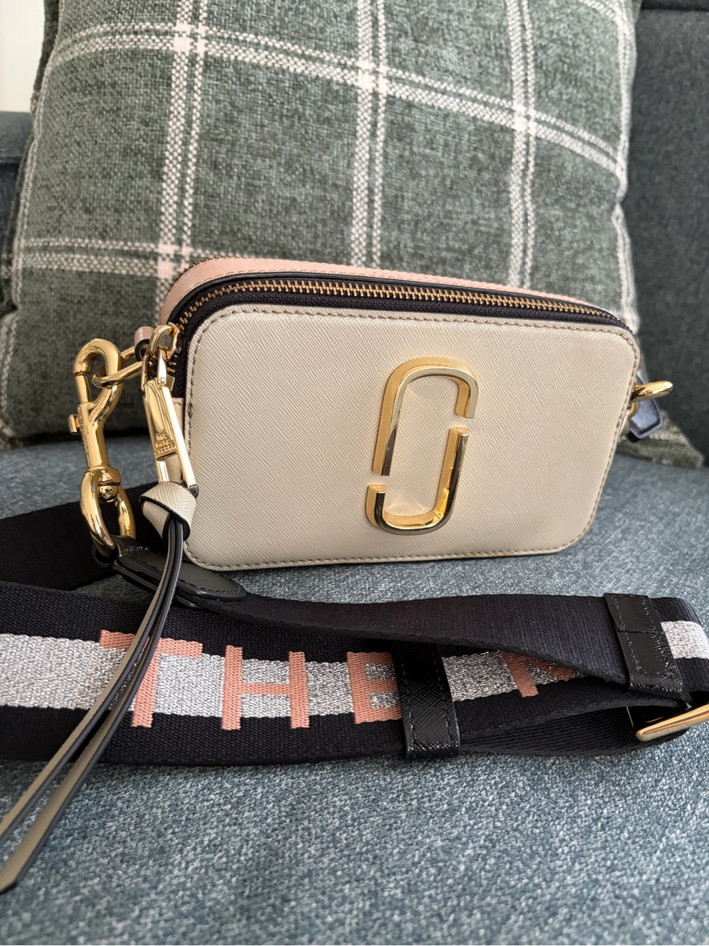 Marc Jacobs Cream Crossbody Camera Bag with Pink Trim and Gold Hardware